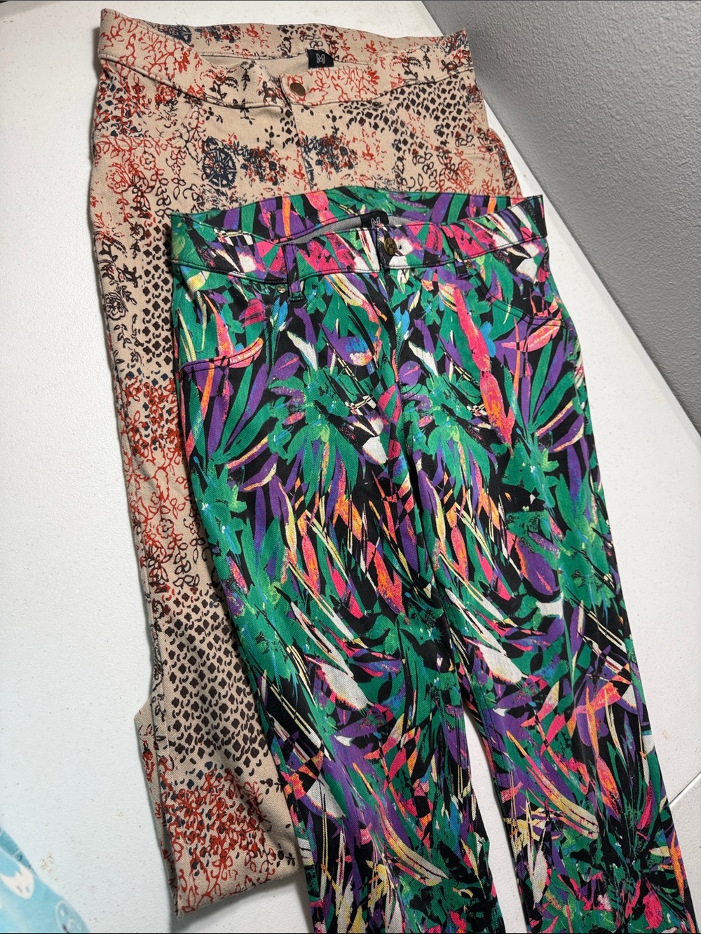 HUE Green Purple Multi-Color Tropical Skinny Pants. 2 pair